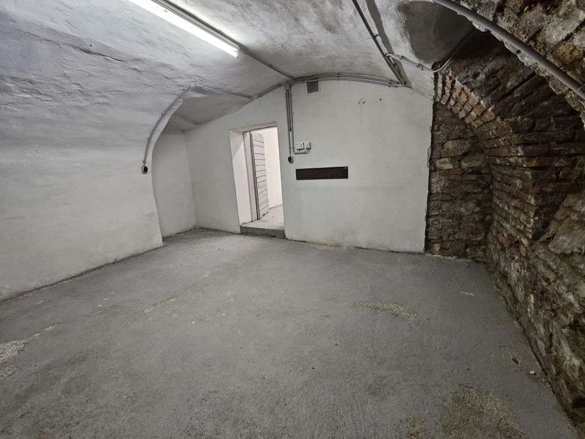 2-Zimmer-Gewerbeimmobilie mieten in Wien – 77 m², € 870 – Bild 10 von 12