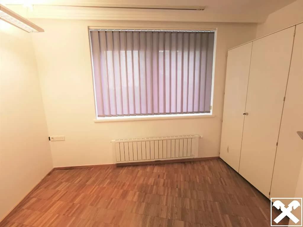 2-Zimmer-Gewerbeimmobilie mieten in Kufstein – 113 m², € 1.300 – Bild 6 von 9