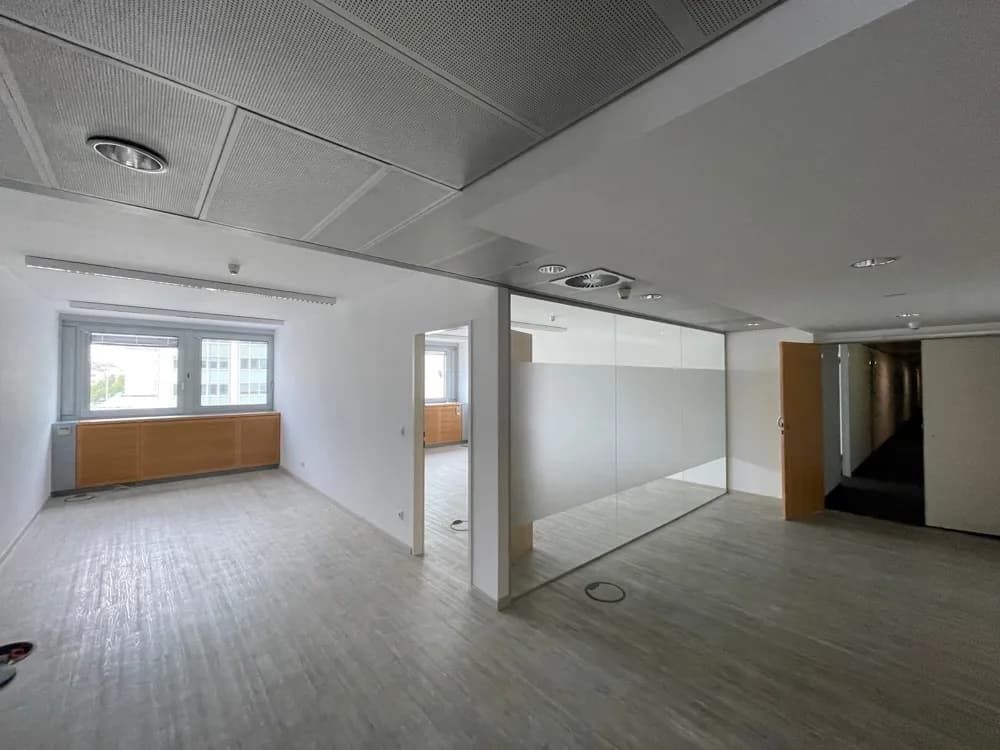 Gewerbeimmobilie mieten in Wien – 218 m², € 15 – Bild 2 von 8