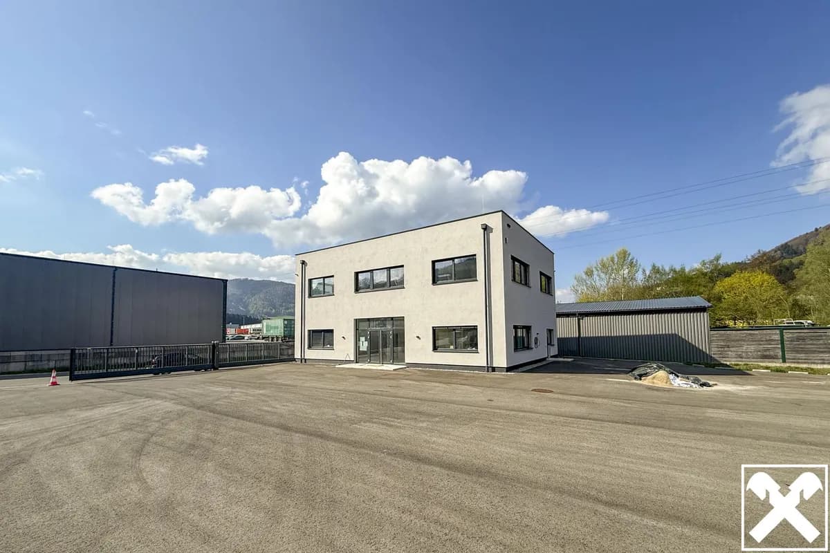 1-Zimmer-Gewerbeimmobilie mieten in Vöcklabruck – € 2.025