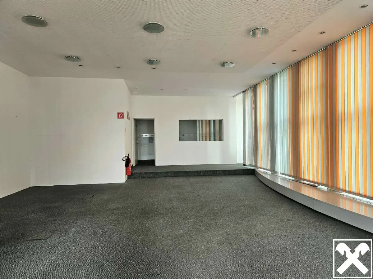 Gewerbeimmobilie mieten in Linz – 107 m², € 1.458 – Bild 2 von 8