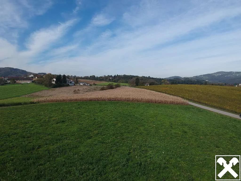Grundstück kaufen in Linz Land – 6 893 m²