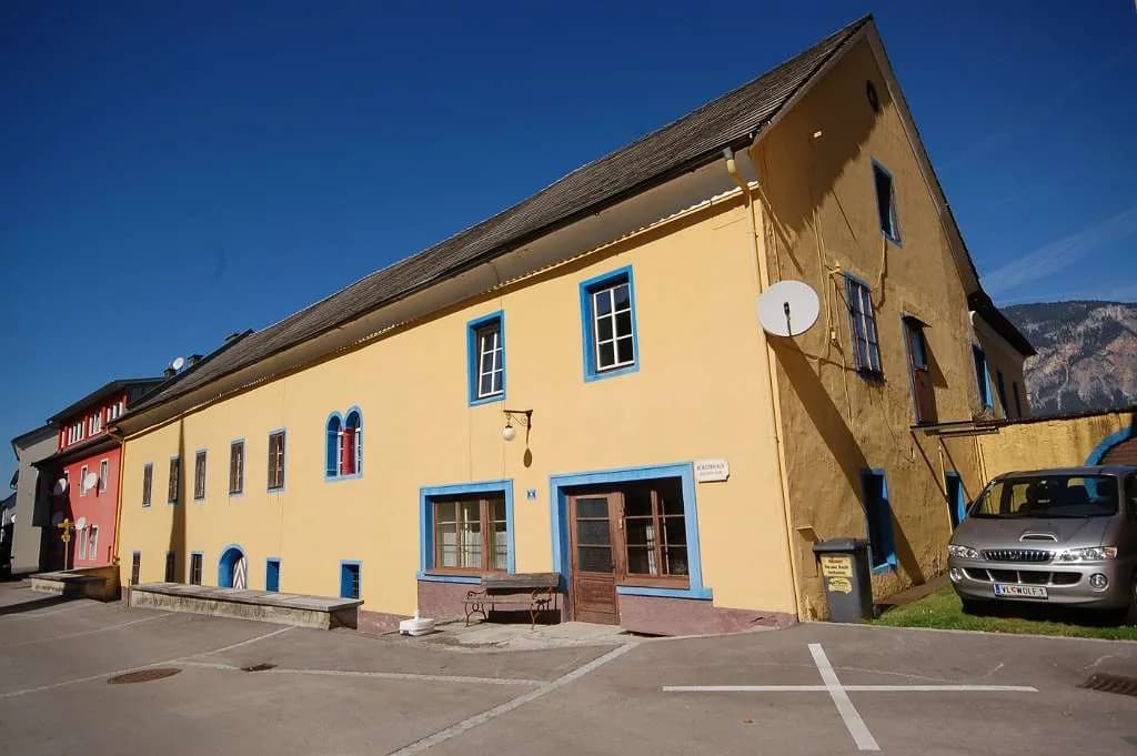 Haus kaufen in Villach Land – 500 m², € 800.000