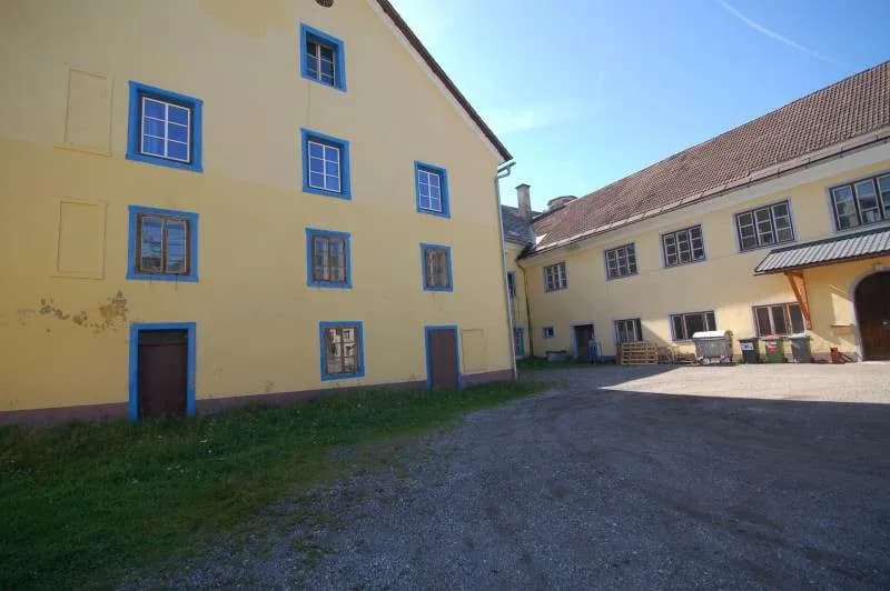 Haus kaufen in Villach Land – 500 m², € 800.000 – Bild 4 von 22