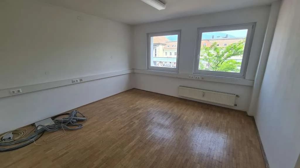 6-Zimmer-Gewerbeimmobilie mieten in Villach – 152 m², € 1.875 – Bild 5 von 16