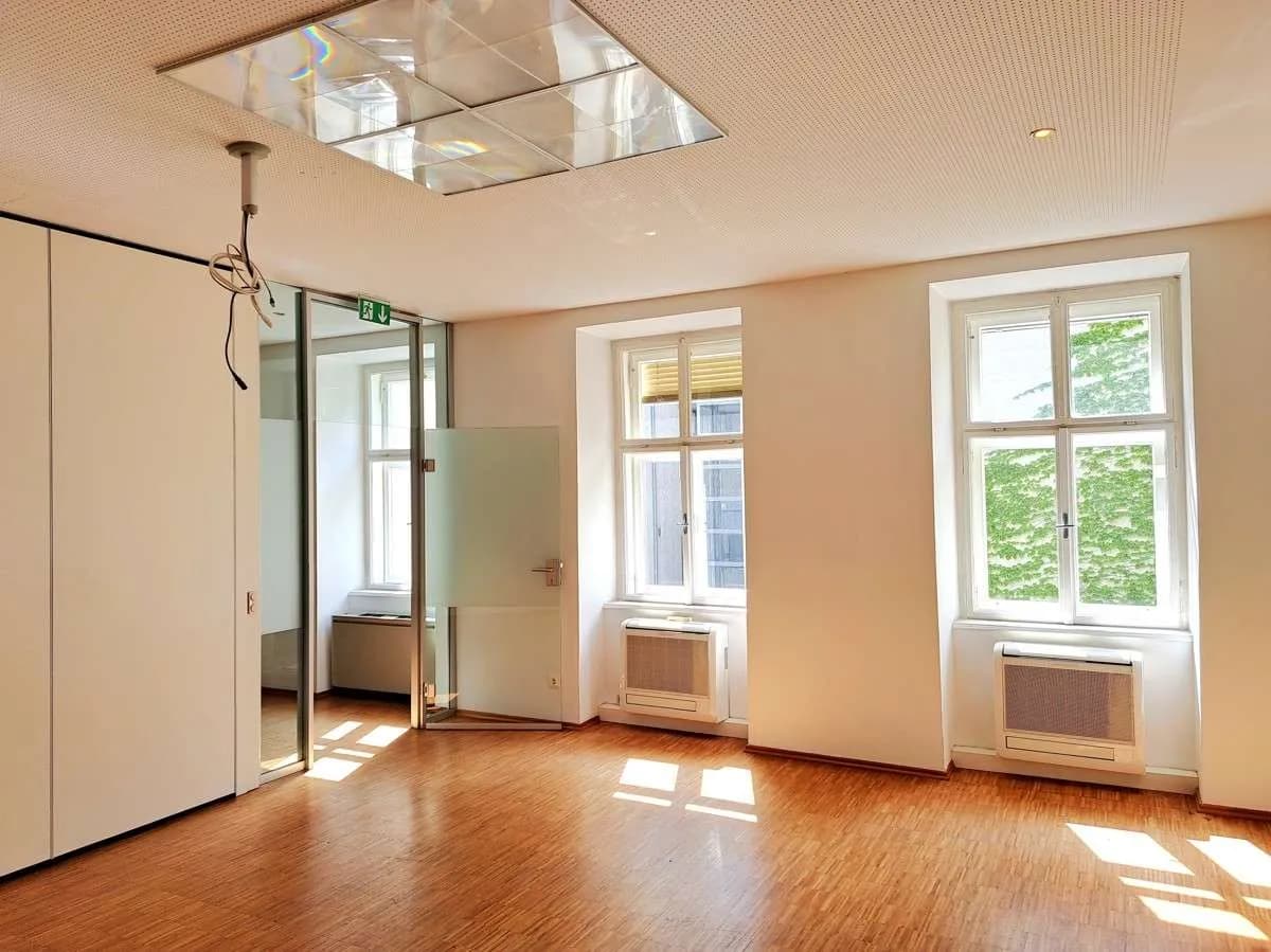 Gewerbeimmobilie mieten in Wien – 284 m², € 17