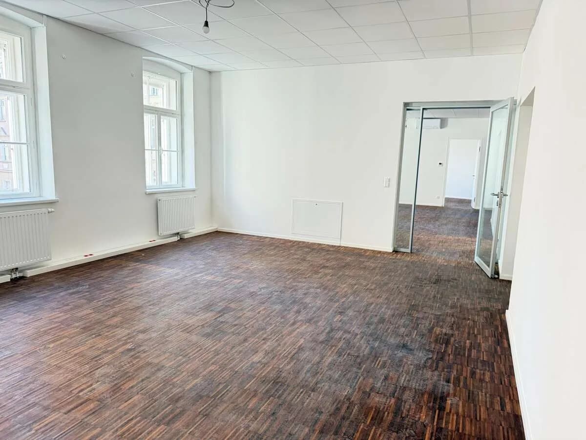 Gewerbeimmobilie mieten in Wien – 284 m², € 17 – Bild 2 von 12