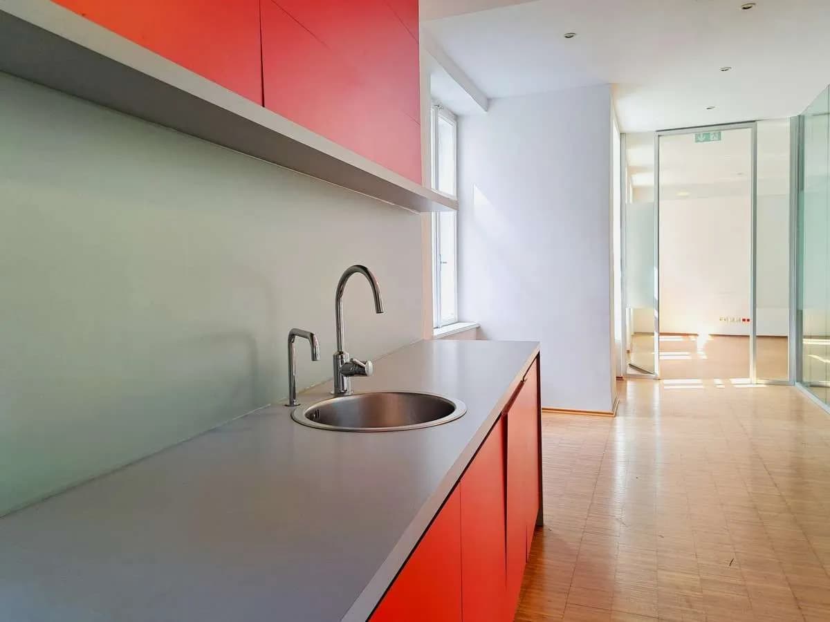 Gewerbeimmobilie mieten in Wien – 284 m², € 17 – Bild 5 von 12