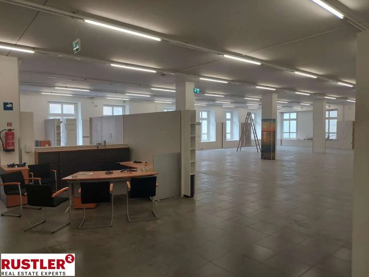 Gewerbeimmobilie kaufen in Wien – 1 767 m² – Bild 2 von 10