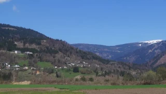 Grundstück kaufen in Villach – 2 017 m², € 750.000