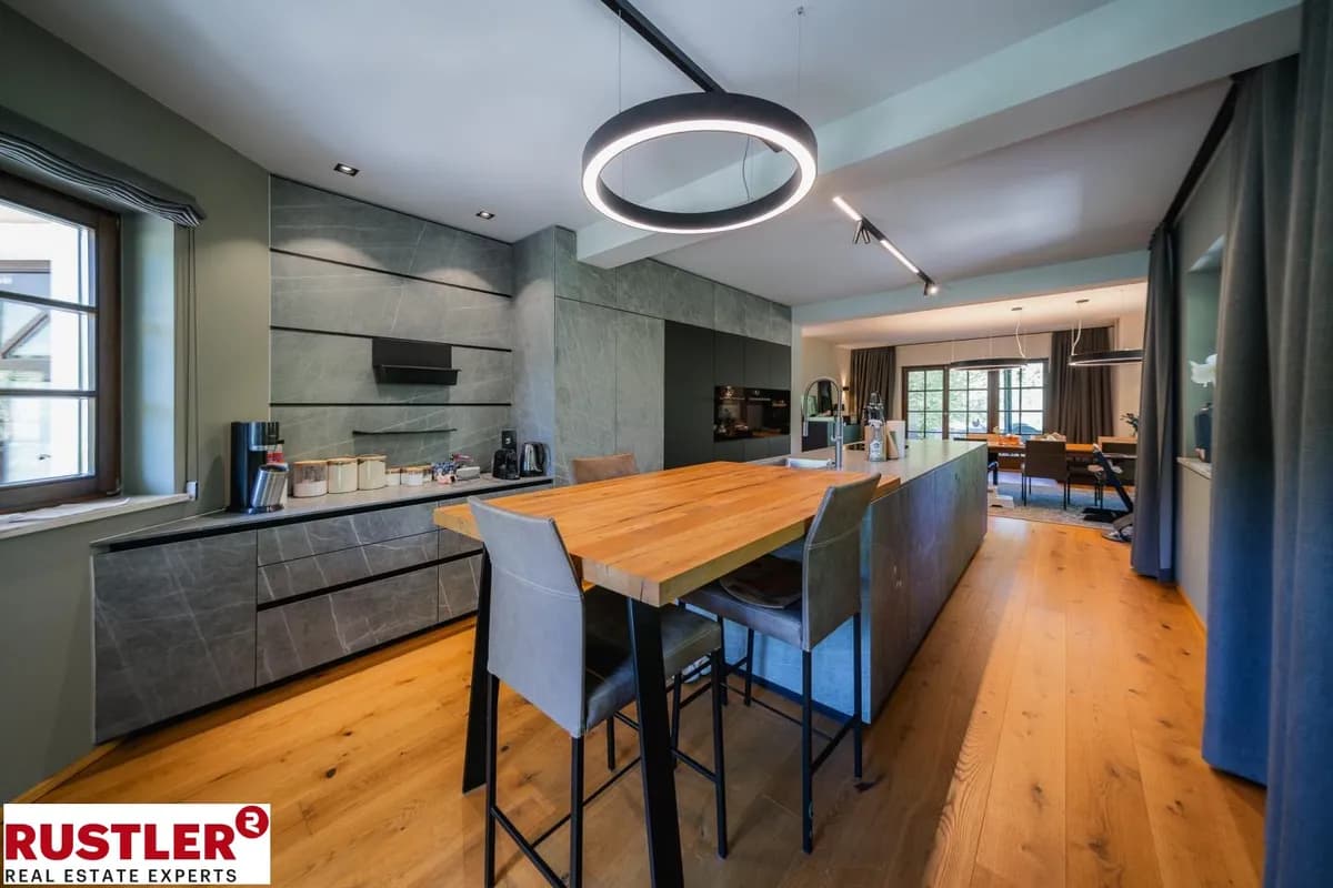9-Zimmer-Haus kaufen in Graz – 378 m², € 1.380.000 – Bild 2 von 31
