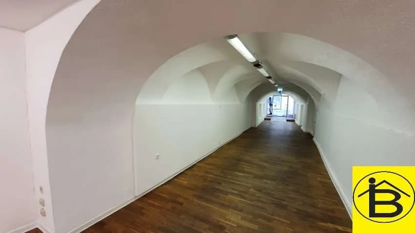 Gewerbeimmobilie mieten in Sankt Pölten – 126 m², € 1.120 – Bild 1 von 5