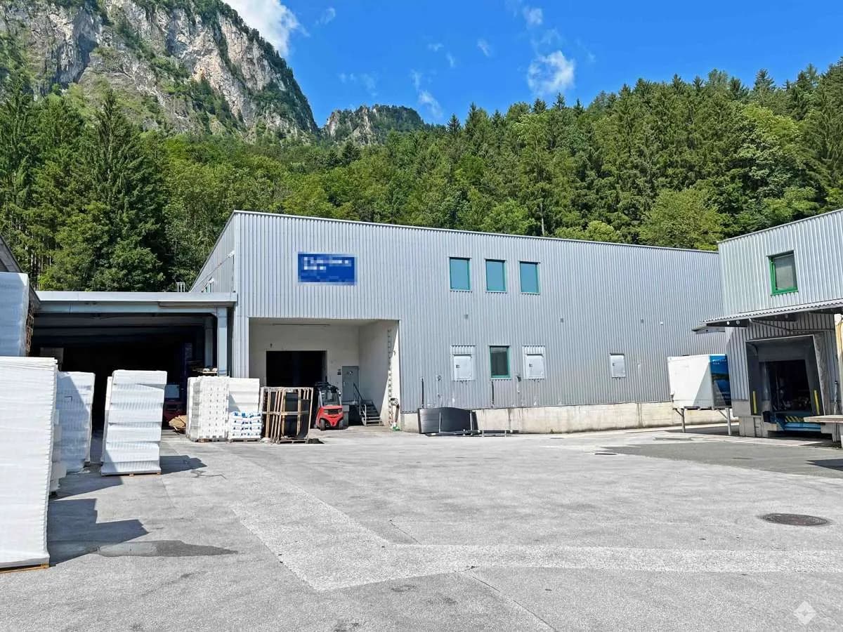 Gewerbeimmobilie mieten in Salzburg-Umgebung – 7 300 m², € 38.000 – Bild 4 von 13