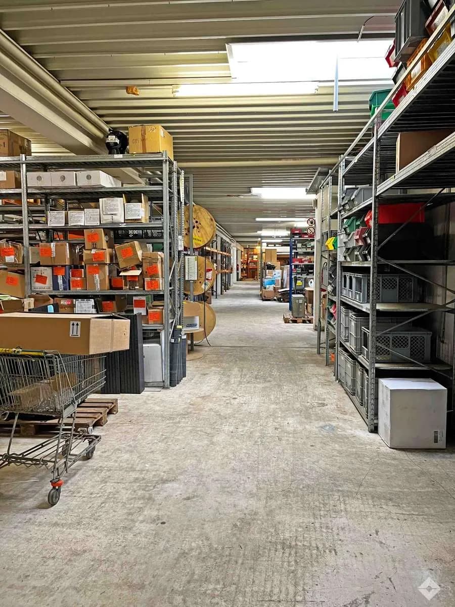 Gewerbeimmobilie mieten in Salzburg-Umgebung – 7 300 m², € 38.000 – Bild 12 von 13