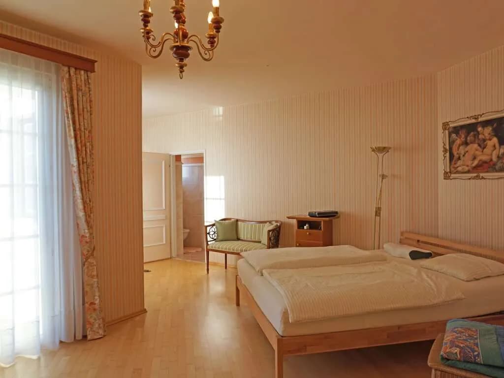 6-Zimmer-Haus kaufen in Tulln – 251 m², € 650.000 – Bild 12 von 21