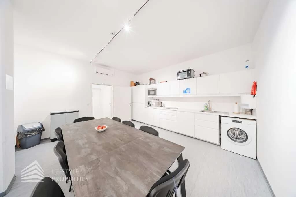 10-Zimmer-Gewerbeimmobilie mieten in Wien – 697 m², € 13.945 – Bild 16 von 23