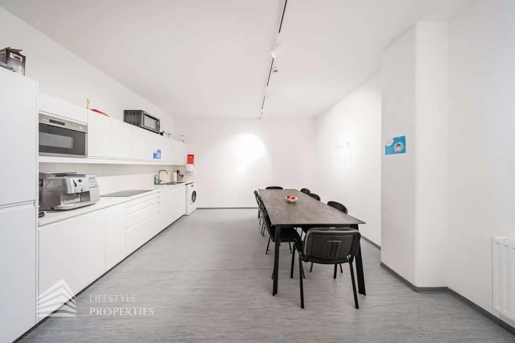 10-Zimmer-Gewerbeimmobilie mieten in Wien – 697 m², € 13.945 – Bild 17 von 23