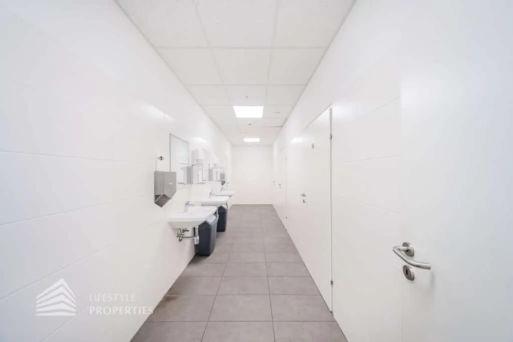 10-Zimmer-Gewerbeimmobilie mieten in Wien – 697 m², € 13.945 – Bild 20 von 23