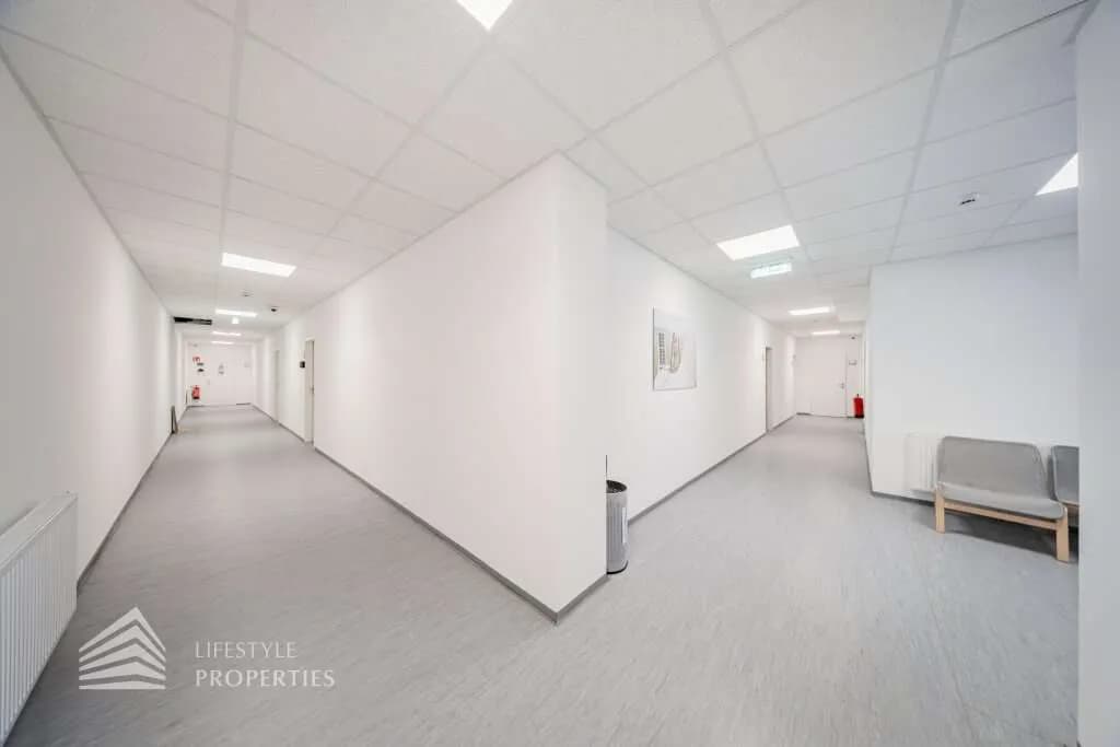 10-Zimmer-Gewerbeimmobilie mieten in Wien – 697 m², € 13.945 – Bild 21 von 23