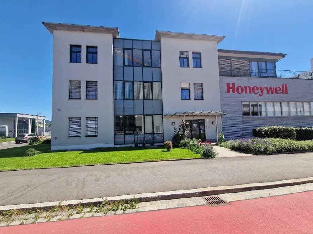 Gewerbeimmobilie mieten in Linz – 152 m², € 1.824 – Bild 2 von 11