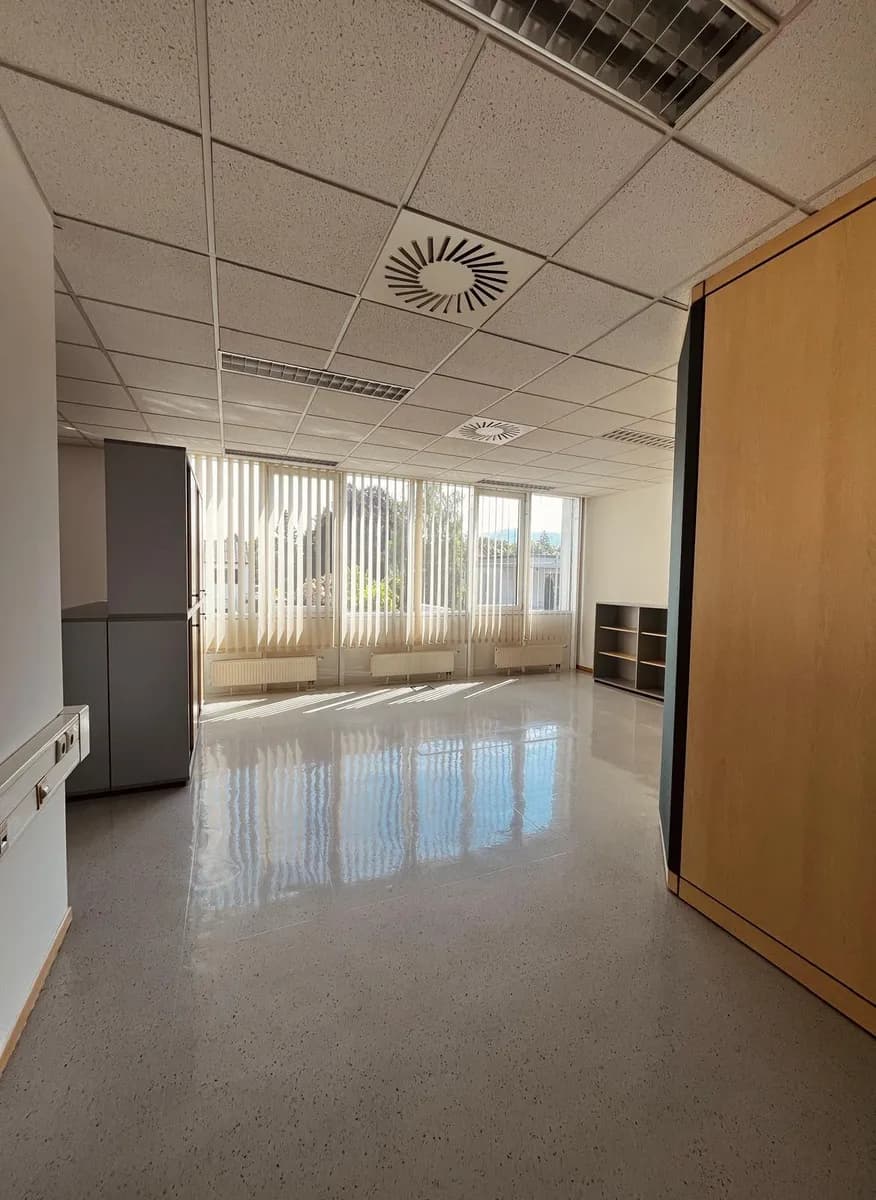 Gewerbeimmobilie mieten in Linz – 152 m², € 1.824 – Bild 6 von 11