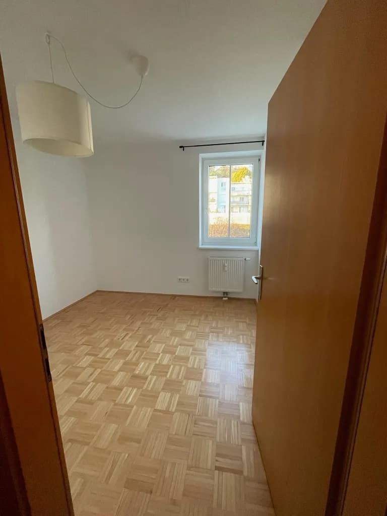 3-Zimmer-Wohnung kaufen in Gmunden – 72 m², € 222.000 – Bild 8 von 12