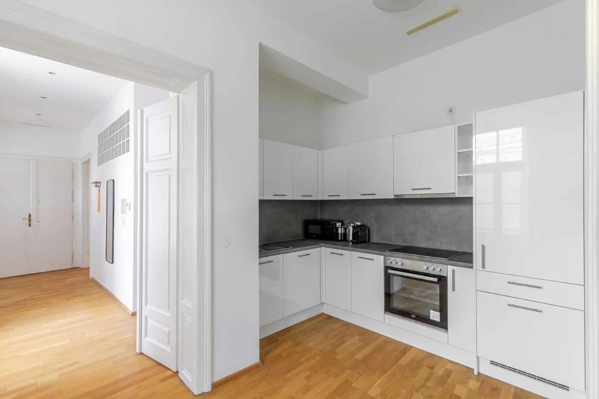 4-Zimmer-Wohnung mieten in Wien – 135 m², € 3.075 – Bild 8 von 25