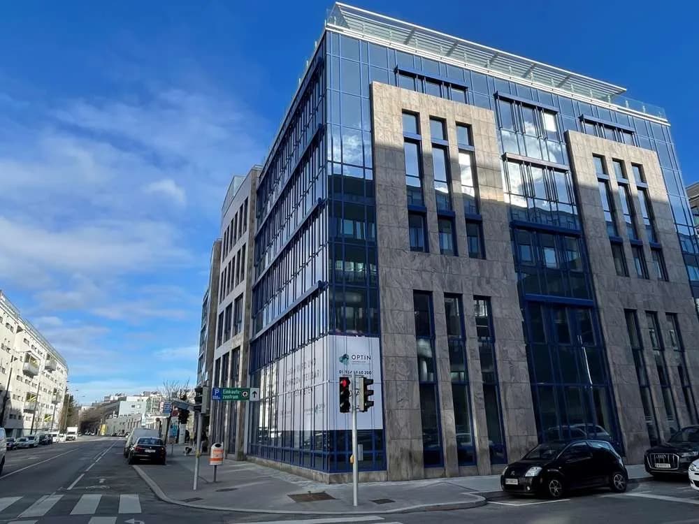 Gewerbeimmobilie mieten in Wien – 390 m², € 14