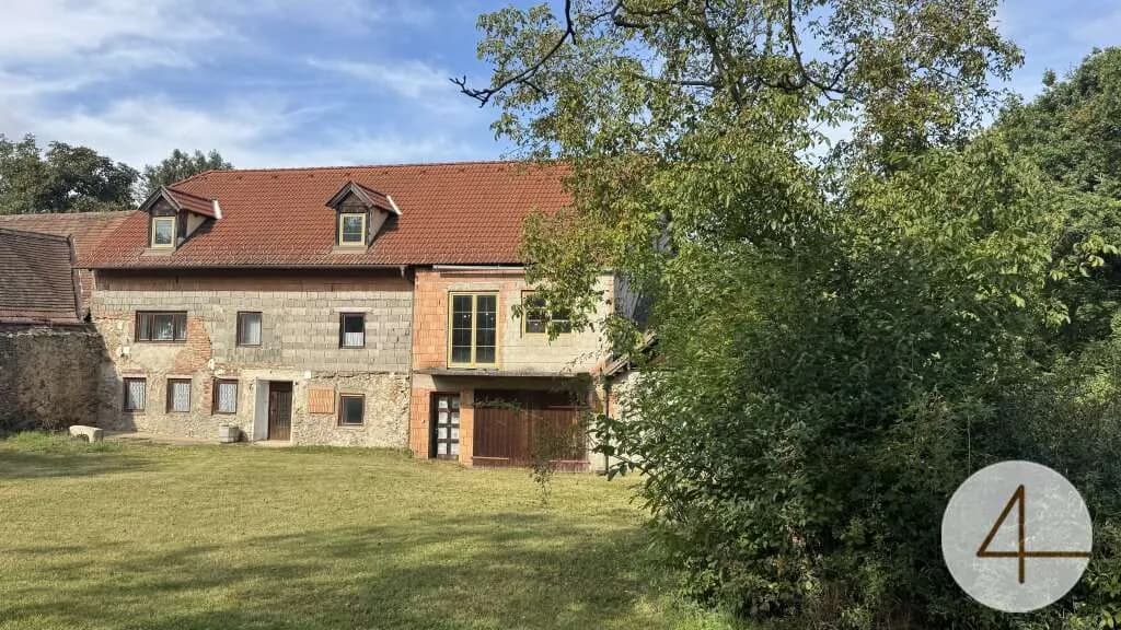 Haus kaufen in Horn – 3 338 m², € 199.000