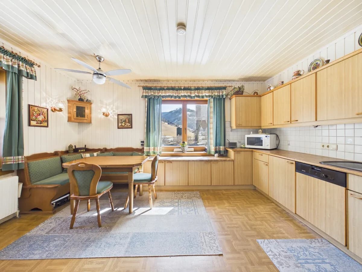5-Zimmer-Gewerbeimmobilie kaufen in Feldkirchen – 148,72 m², € 294.000