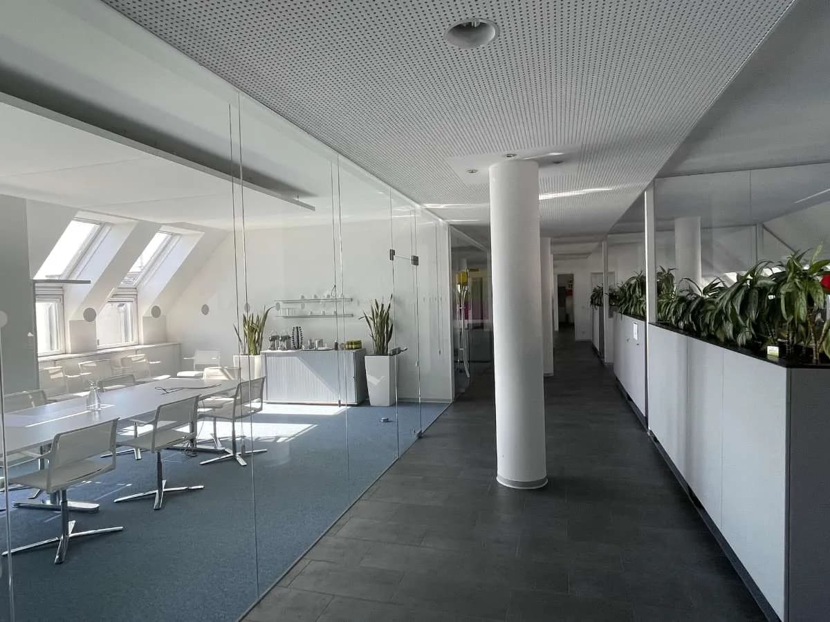 Gewerbeimmobilie mieten in Wien – 221 m², € 17 – Bild 8 von 17