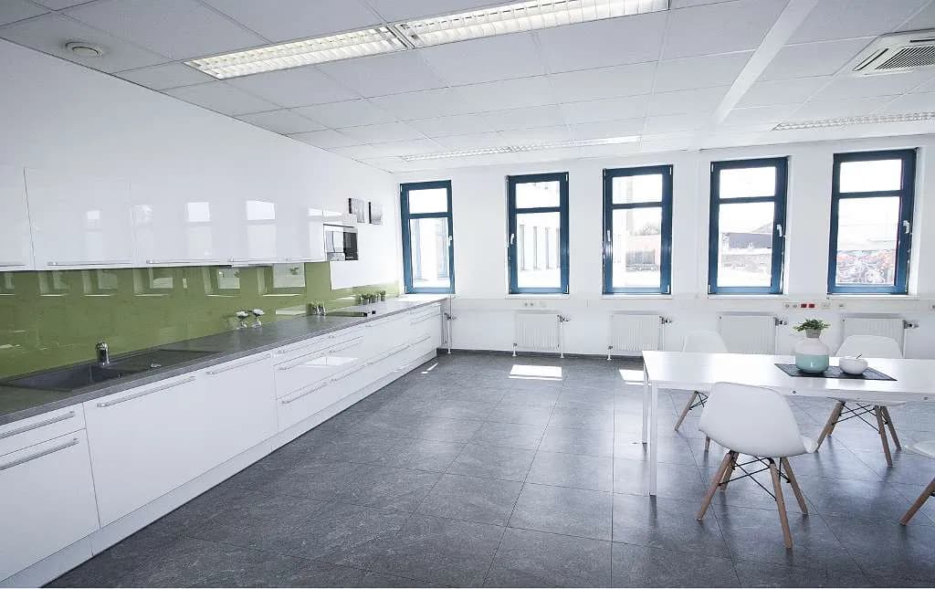 Gewerbeimmobilie mieten in Wien – 608 m², € 11 – Bild 4 von 8