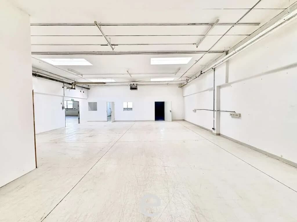 Gewerbeimmobilie mieten in Mödling – 336 m², € 6.250