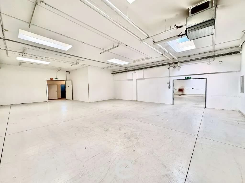 Gewerbeimmobilie mieten in Mödling – 336 m², € 6.250 – Bild 4 von 11