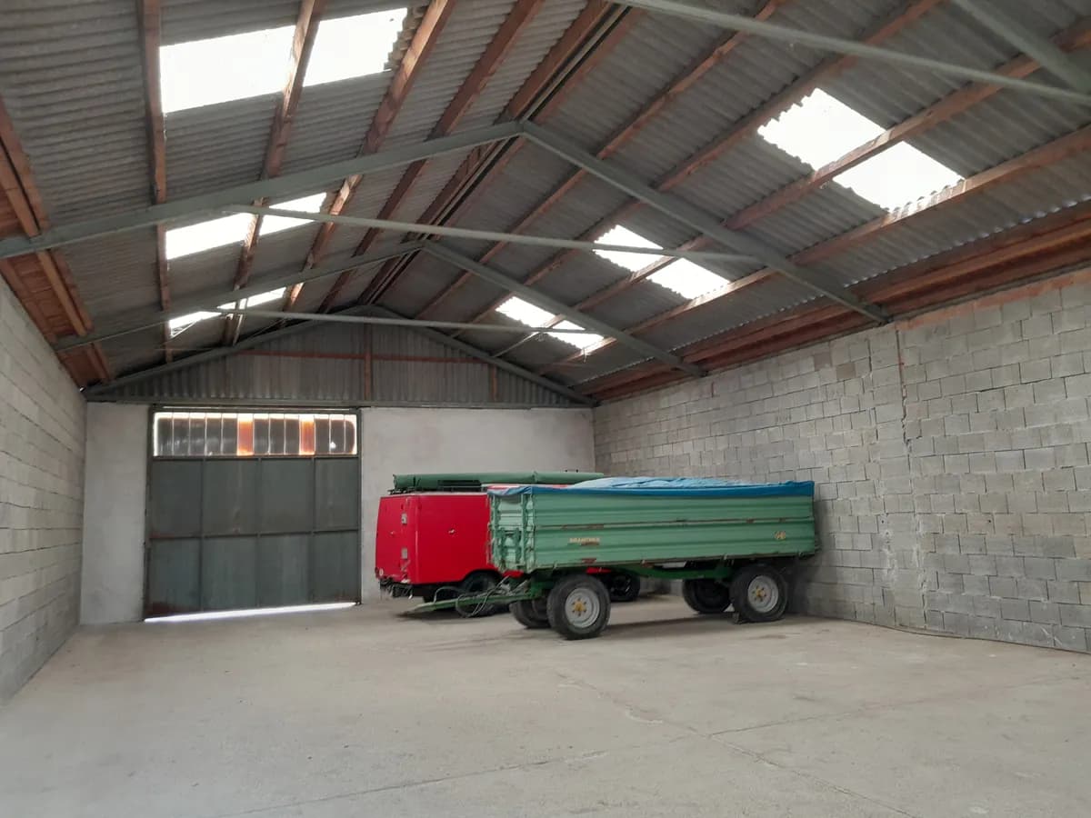 Immobilie mieten in Tulln – 200 m², € 500