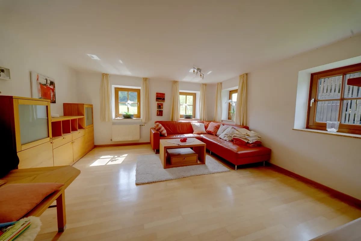 10-Zimmer-Haus mieten in Vöcklabruck – 250 m², € 2.900 – Bild 12 von 31