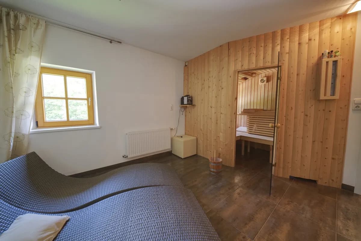 10-Zimmer-Haus mieten in Vöcklabruck – 250 m², € 2.900 – Bild 26 von 31