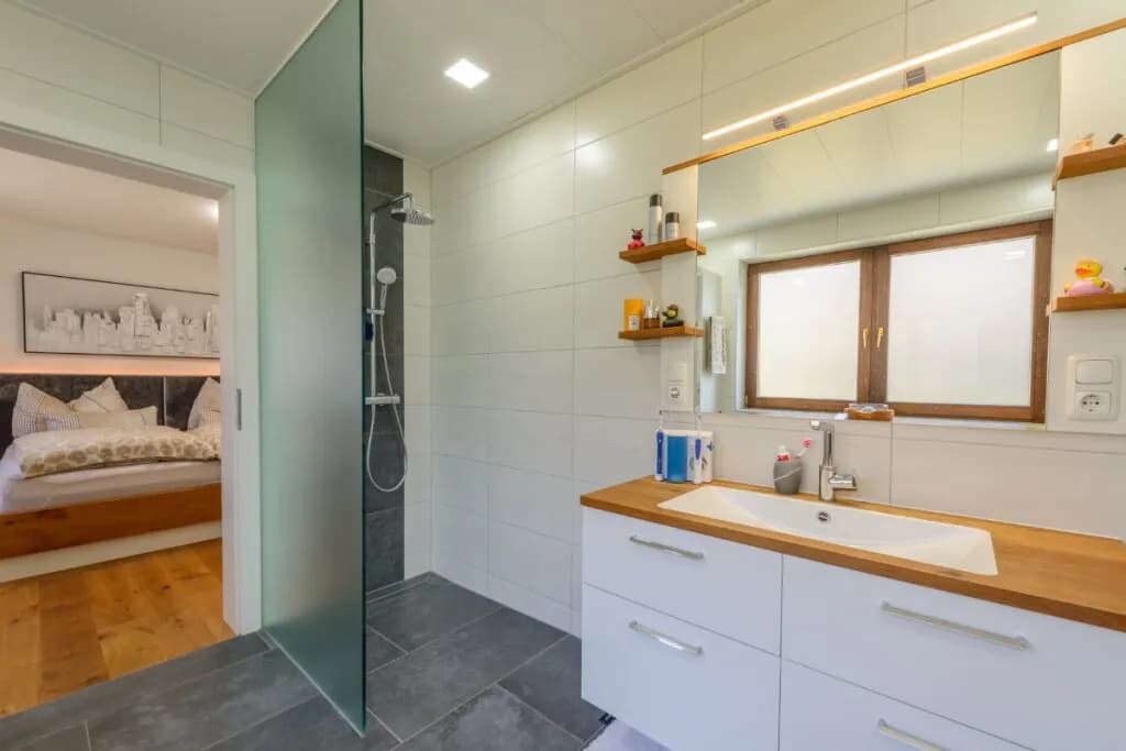 10-Zimmer-Gewerbeimmobilie kaufen in Gmunden – 359 m², € 798.000 – Bild 15 von 22