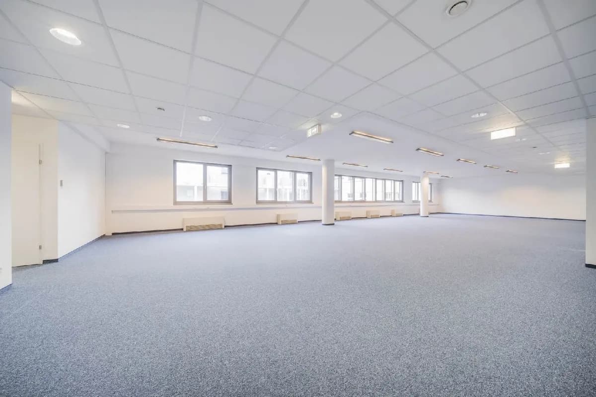 5-Zimmer-Gewerbeimmobilie mieten in Wien – 266 m², € 3.484
