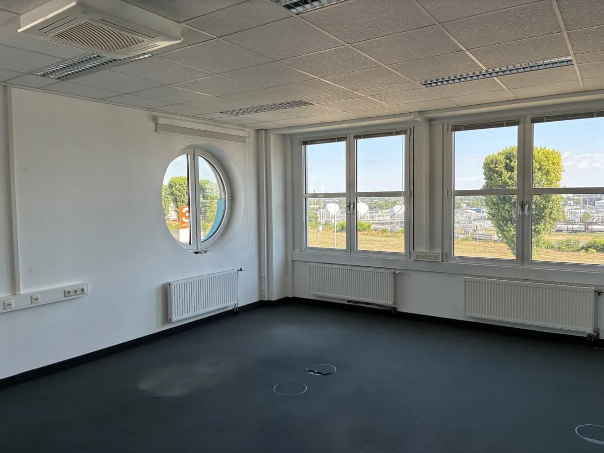 Gewerbeimmobilie mieten in Bruck an der Leitha – 357 m², € 4.570 – Bild 5 von 10
