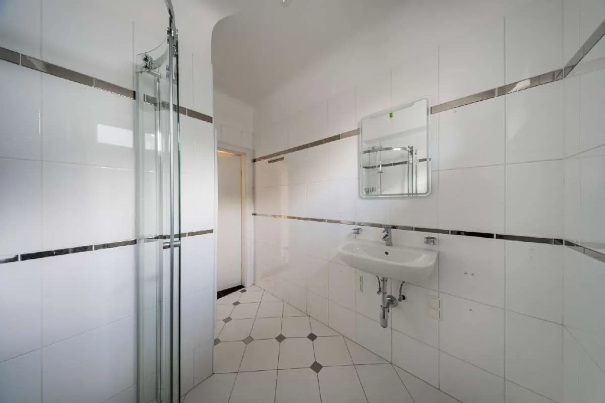 10-Zimmer-Gewerbeimmobilie kaufen in Wien – 361,94 m², € 2.990.000 – Bild 38 von 51