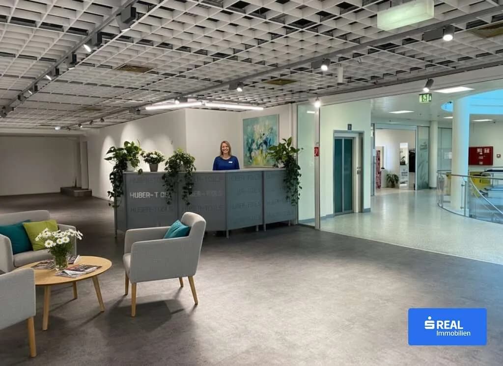 2-Zimmer-Gewerbeimmobilie mieten in Lienz – 134 m², € 1.539 – Bild 2 von 4