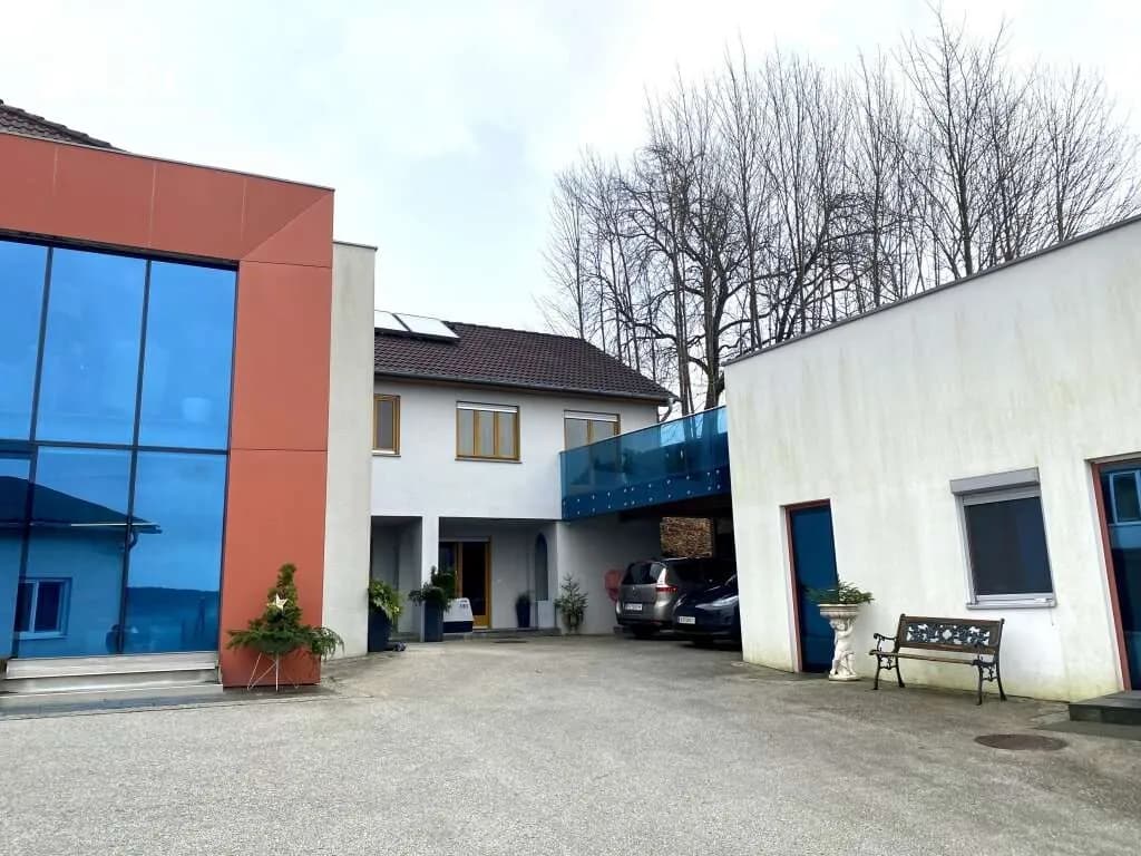 Immobilie kaufen in Weiz – 1 500 m², € 895.000