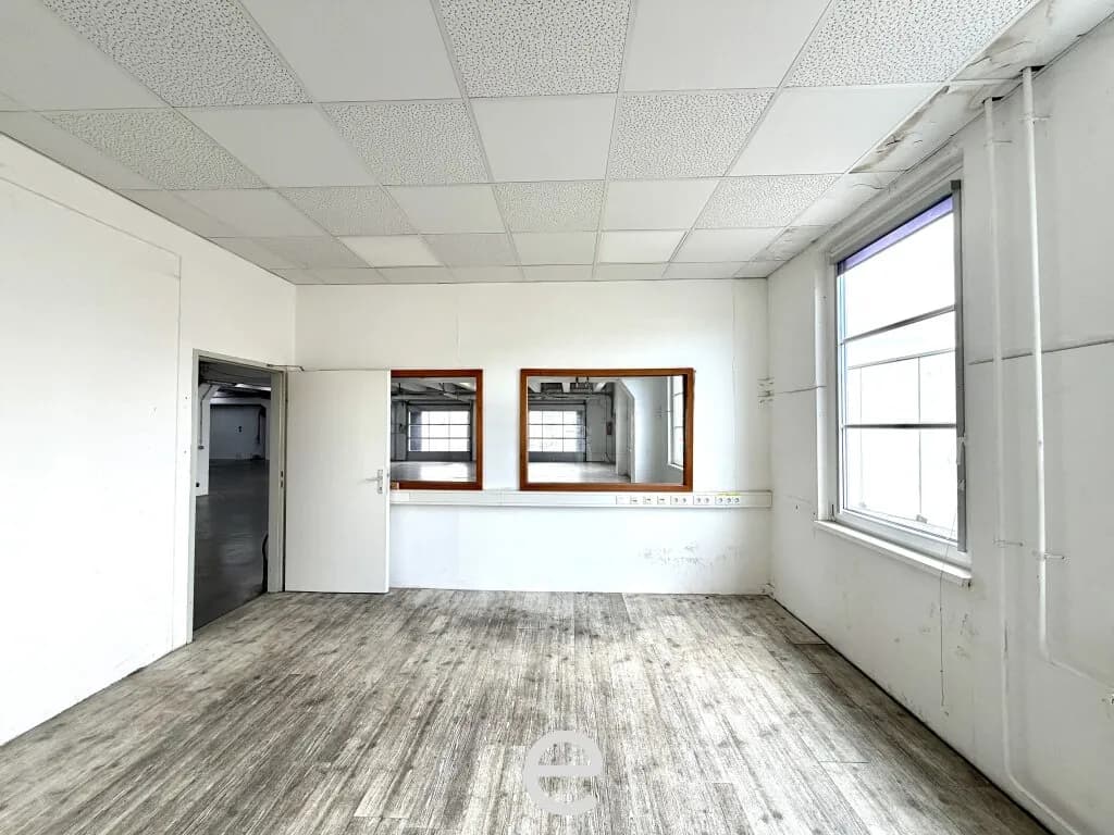 Gewerbeimmobilie mieten in Vöcklabruck – 1 700 m², € 9.000 – Bild 6 von 10