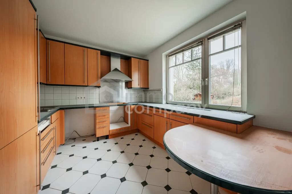 9-Zimmer-Gewerbeimmobilie kaufen in Wien – 275 m², € 2.990.000 – Bild 2 von 17