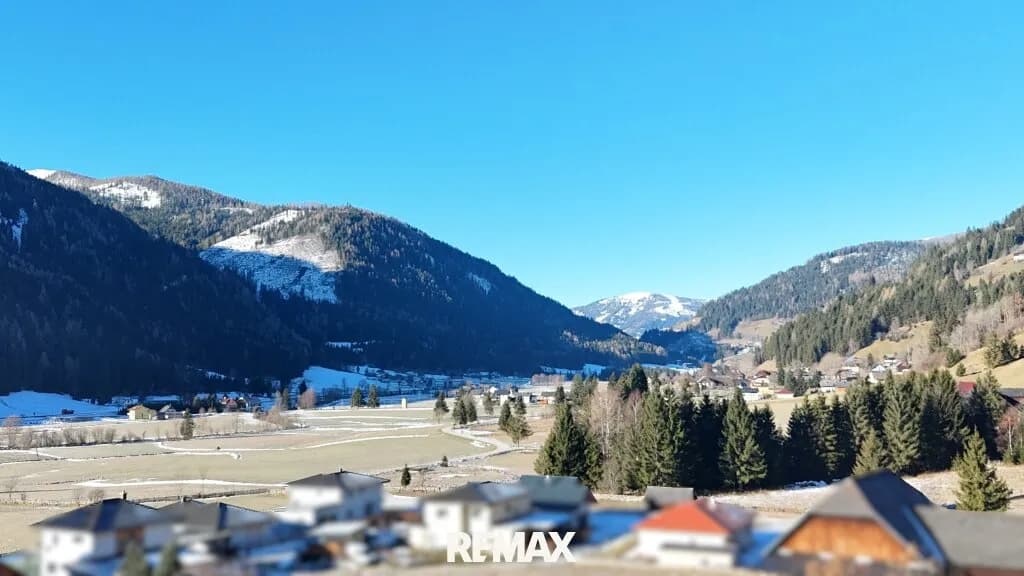 6-Zimmer-Haus kaufen in Feldkirchen – 155 m², € 185.000 – Bild 2 von 7