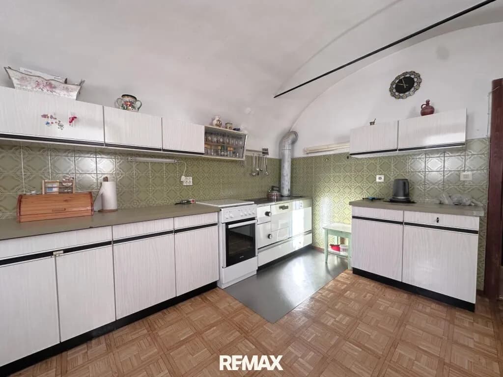 6-Zimmer-Haus kaufen in Feldkirchen – 155 m², € 185.000 – Bild 4 von 7