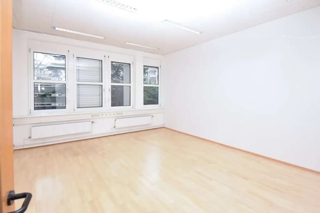 Gewerbeimmobilie mieten in Wien – 219 m², € 2.738 – Bild 2 von 7
