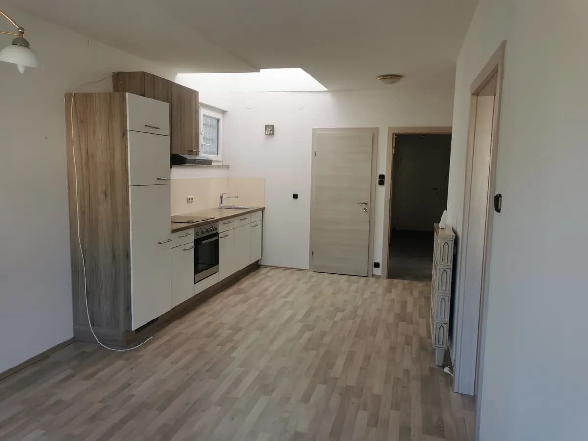 Gewerbeimmobilie kaufen in Feldkirchen – 696 m², € 320.000 – Bild 4 von 10
