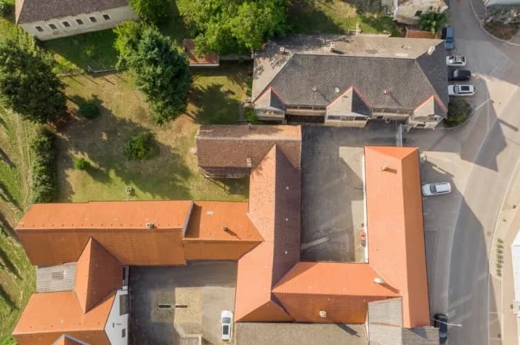 Gewerbeimmobilie kaufen in Hollabrunn – 2 700 m², € 753.000 – Bild 3 von 31
